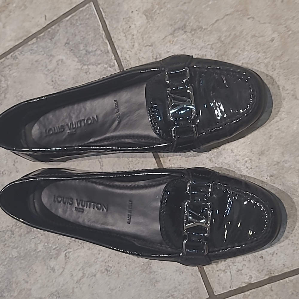 Louis Vuitton Patent Leather Loafers with Silver Tone Hardware fit like a 9